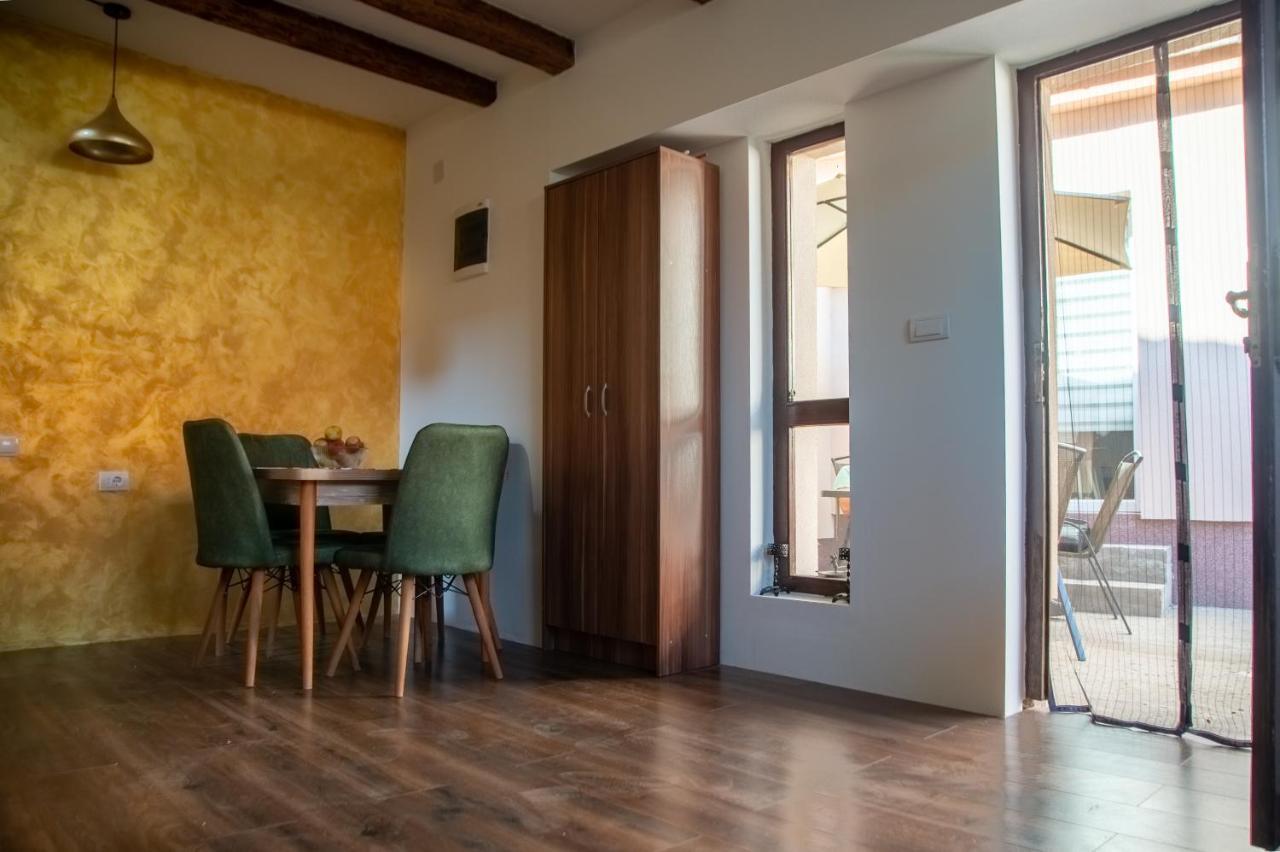 Apartmani Kacara Sremski Karlovci Exterior photo
