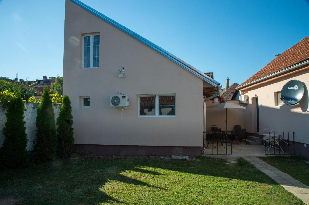 Apartmani Kacara Sremski Karlovci Exterior photo